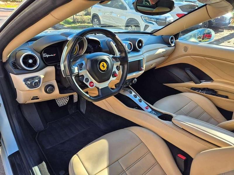 Usata Ferrari California 560 CV (411 kW) 2014 Bianco Cabrio