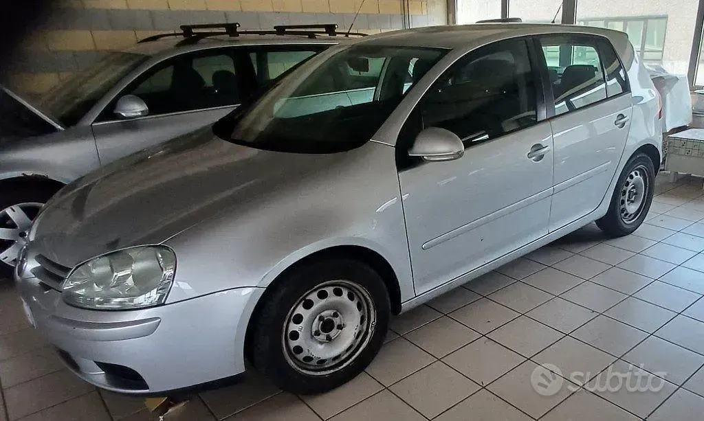 Usata VW Golf IV Comfortline 105 CV (77 kW) 2006 Grigio Berlina