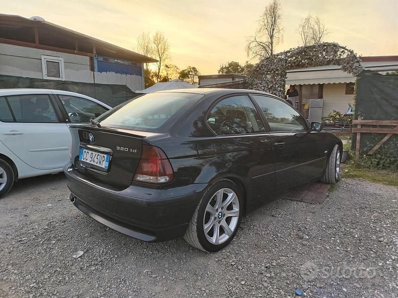 Usata BMW 320 150 CV (110 kW) 2002 Nero Berlina