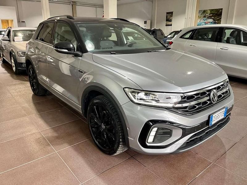 Usata VW T-Roc R-line 150 CV (110 kW) 2024 Grigio SUV