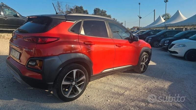 Usata Hyundai Kona Xpossible 120 CV (88 kW) 2018 Arancione SUV