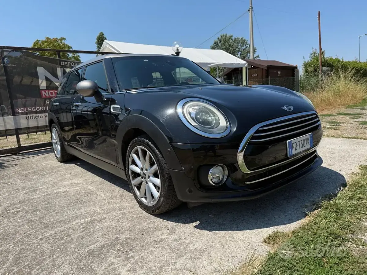 Usata Mini Cooper D Clubman Hype 150 CV (110 kW) 2016 Nero Station wagon