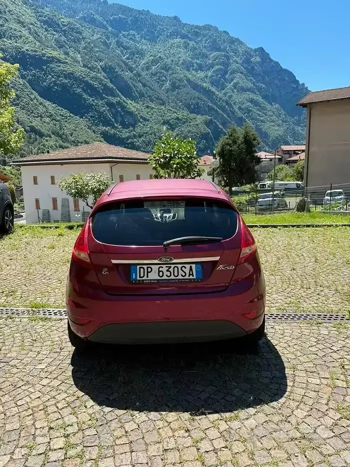 Usata Ford Fiesta 82 CV (60 kW) 2009 Berlina