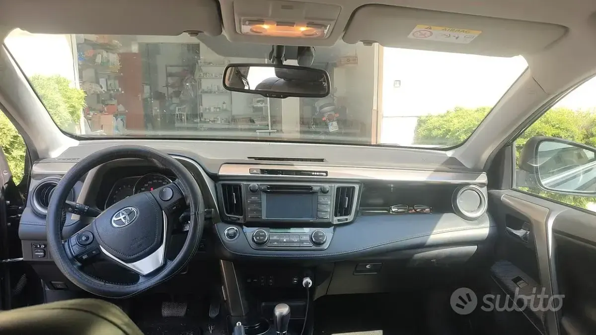 Usata Toyota RAV4 150 CV (110 kW) 2015 Nero SUV