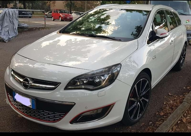 Usata Opel Astra S 136 CV (100 kW) 2015 Bianco Station wagon