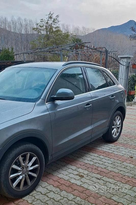Usata Audi Q3 Design 150 CV (110 kW) 2016 Grigio SUV