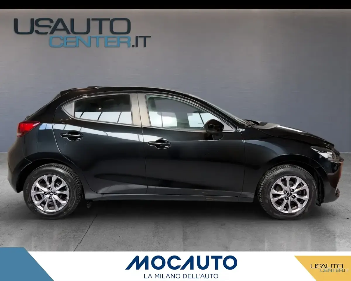 Usata Mazda 2 Evolve 90 CV (66 kW) 2021 No colore Berlina