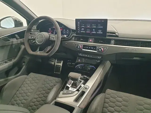Usata Audi RS4 Competition 450 CV (330 kW) 2024 Nero Station wagon