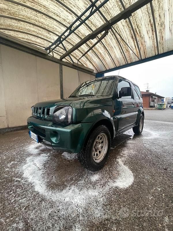 Usata Suzuki Jimny 80 CV (58 kW) 2000 Verde SUV