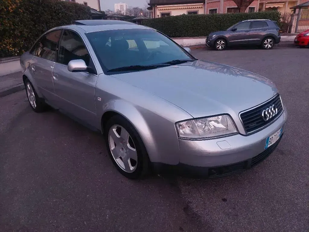 Usata Audi A6 Ambiente 340 CV (250 kW) 2000 Argento Berlina