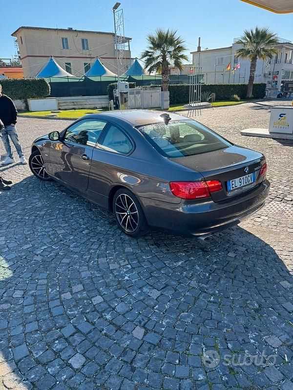 Usata BMW 320 2012 Grigio Coupé