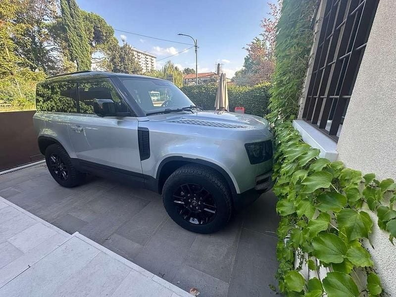 Argento Usata 2021 Land Rover Defender SE Dynamic SUV | 46.000 € (Super prezzo) - Immagine 1/4