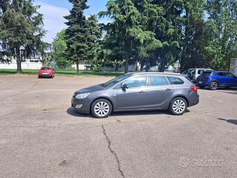 Usata Opel Astra 125 CV (91 kW) 2012 Station wagon