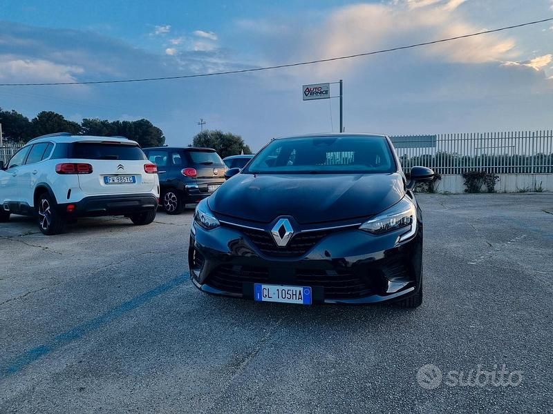 Usata Renault Clio V 91 CV (66 kW) 2022 Nero Berlina