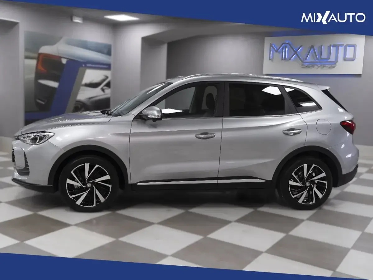 Usata MG ZS 102 CV (75 kW) 2025 Argento SUV