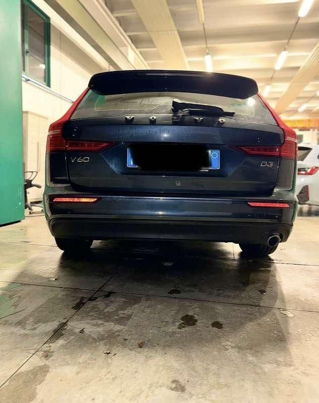 Usata 2019 Volvo V60 Business Edition Station wagon | 17.900 € (Ottimo prezzo) - Immagine 1/4