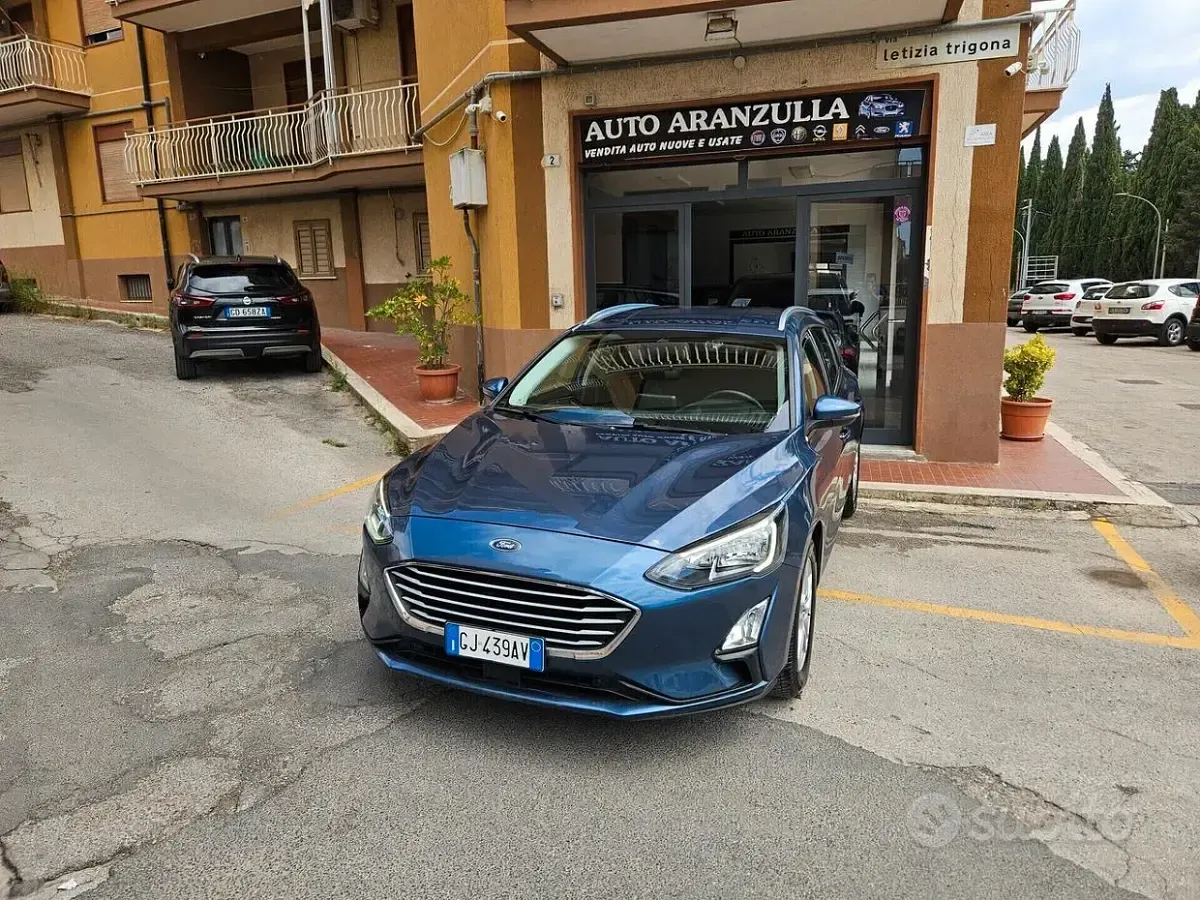 Usata Ford Focus 120 CV (88 kW) 2022 Blu Station wagon