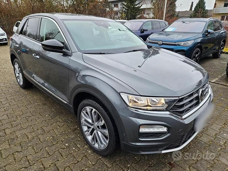 Usata VW T-Roc 150 CV (110 kW) 2020 Grigio SUV