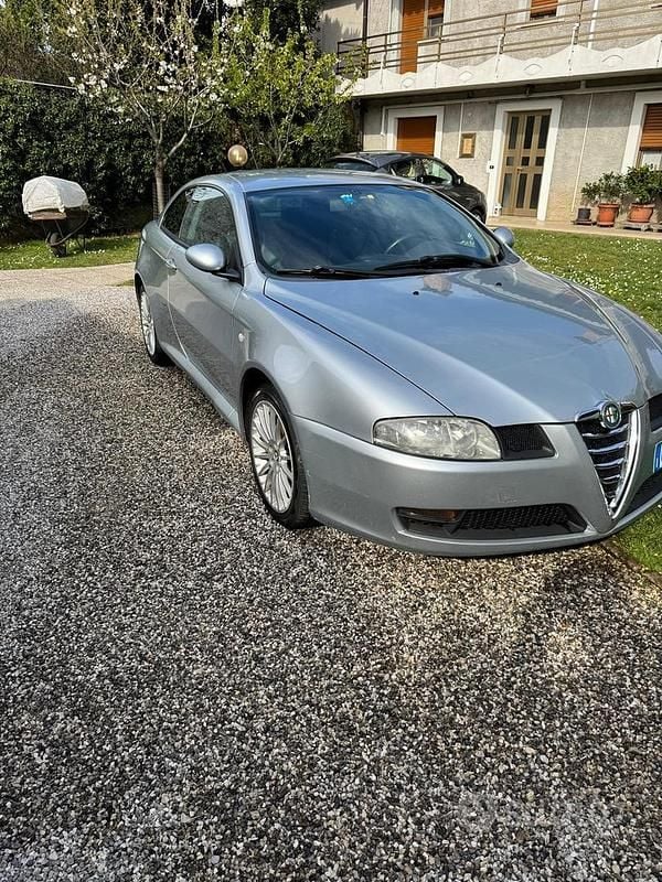Usata Alfa Romeo GT 150 CV (110 kW) 2004 Coupé
