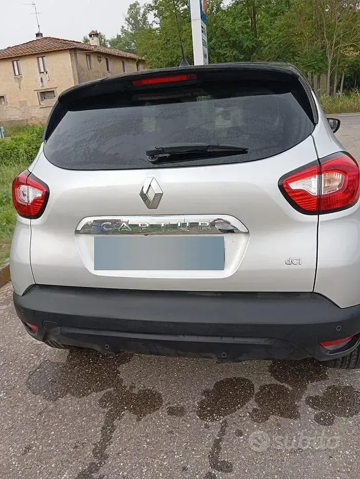 Usata Renault Captur 90 CV (66 kW) 2015 Grigio SUV