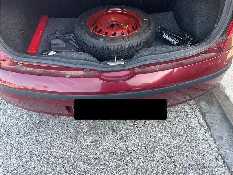 Usata Fiat Punto Classica 77 CV (56 kW) 2009 Rosso Utilitaria