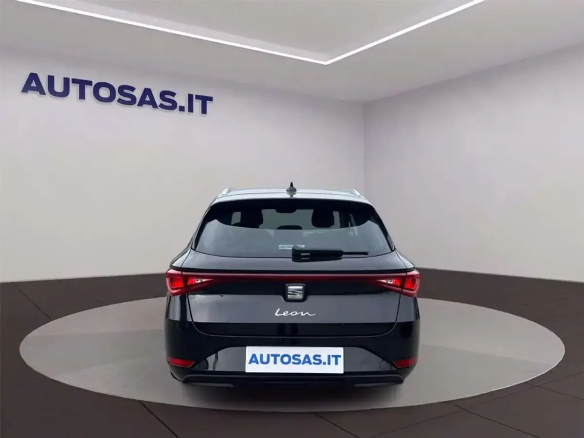 Usata Seat Leon XCELLENCE 150 CV (110 kW) 2021 Nero Station wagon