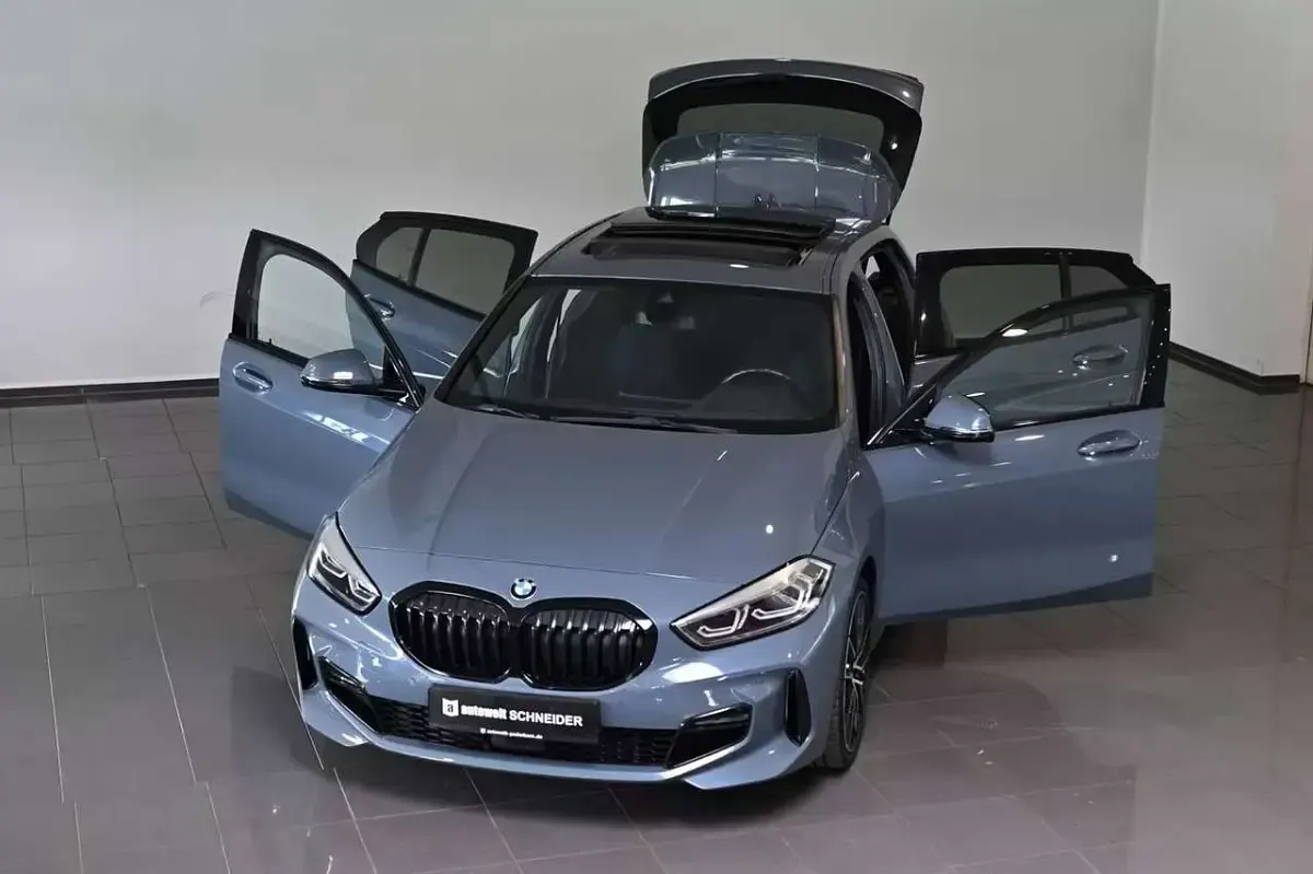 Usata BMW 118 Shadowline 136 CV (100 kW) 2024 Grigio Utilitaria