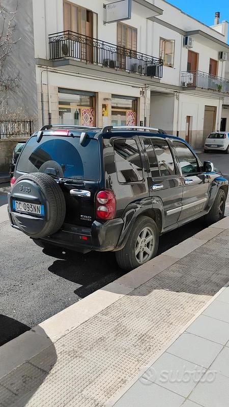 Usata Jeep Cherokee Limited 2006 Nero SUV