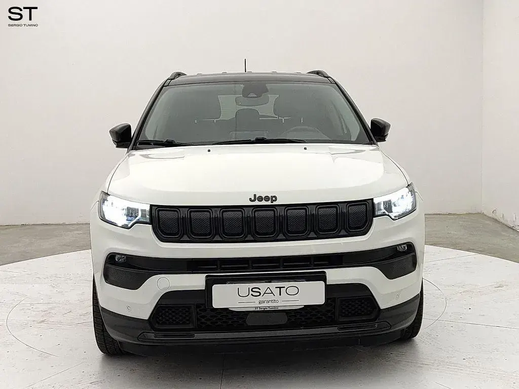 Usata Jeep Compass Night Eagle 131 CV (96 kW) 2022 Bianco SUV