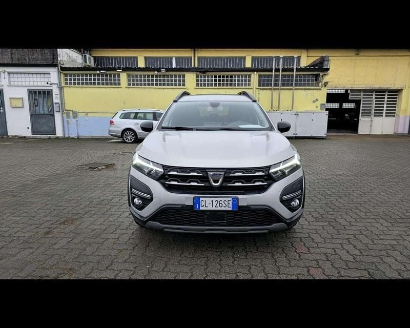 Usata Dacia Jogger Extreme 101 CV (74 kW) 2022 Grigio chiaro Monovolume