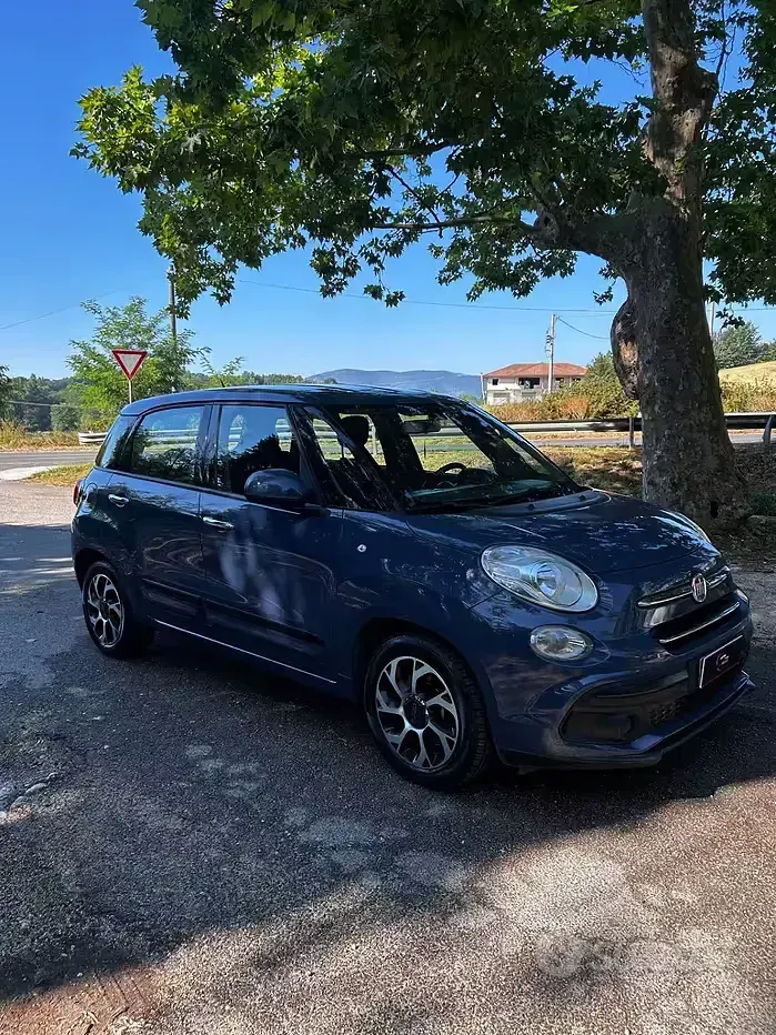 Usata Fiat 500L Lounge 120 CV (88 kW) 2018 Bluazzurro Monovolume