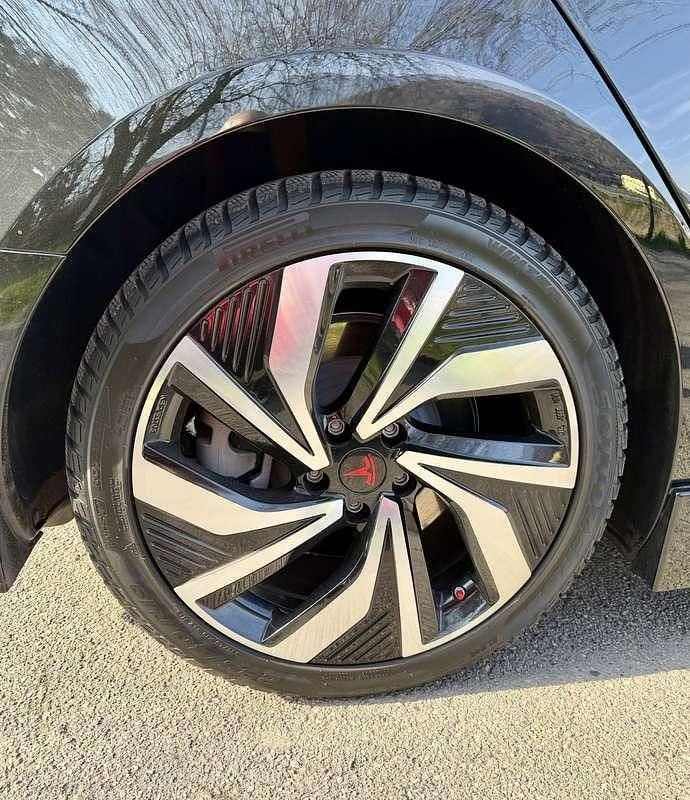 Usata Tesla Model 3 Standard Range 235 kW (320 CV) 2023 Nero Berlina