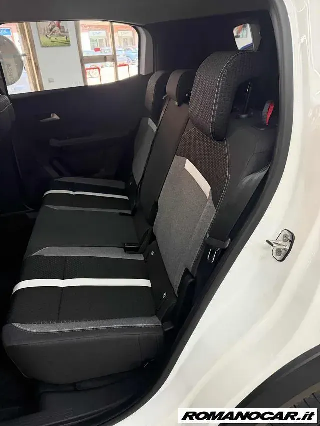 Nuova Opel Frontera 136 CV (100 kW) 2026 Bianco SUV