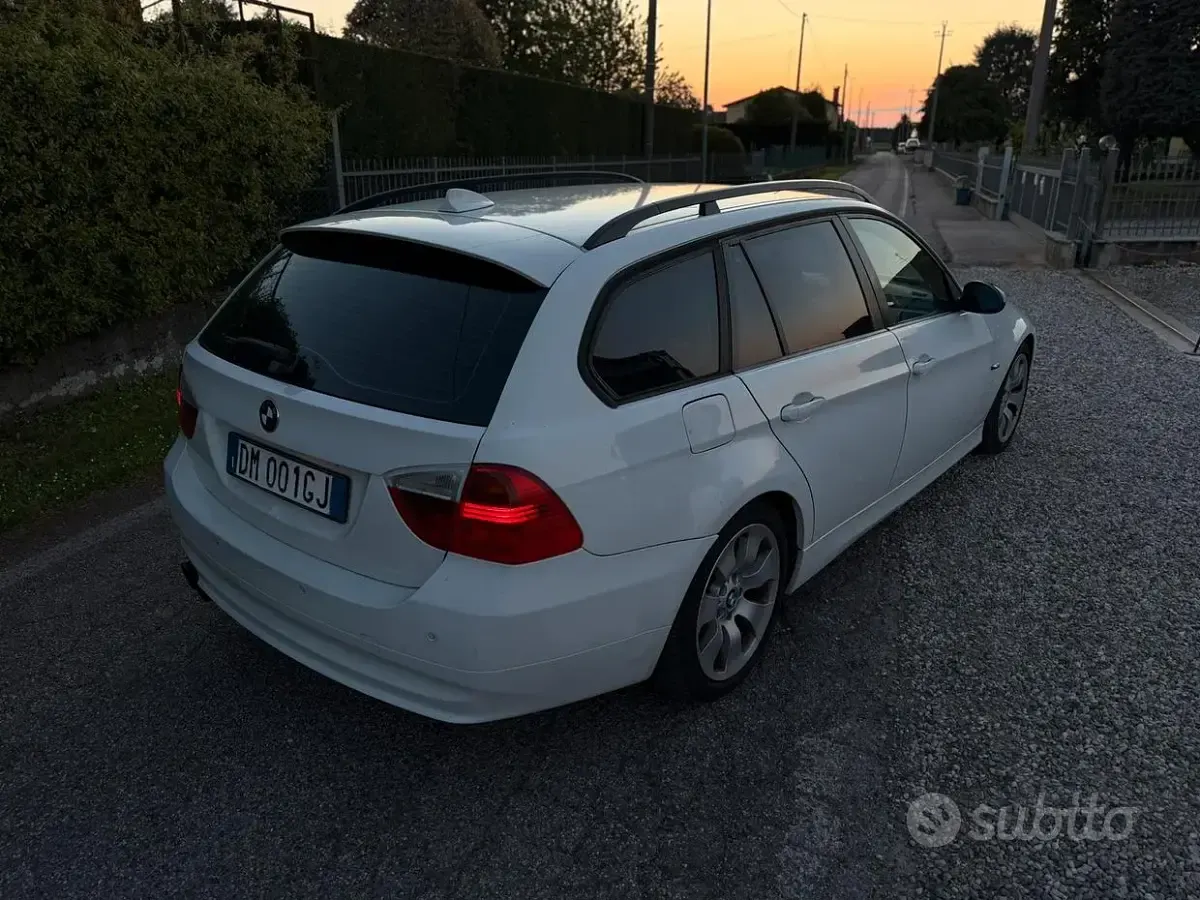 Usata BMW 320 177 CV (130 kW) 2008 Bianco Station wagon