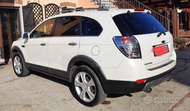Usata Chevrolet Captiva LTZ 184 CV (135 kW) 2012 Bianco SUV