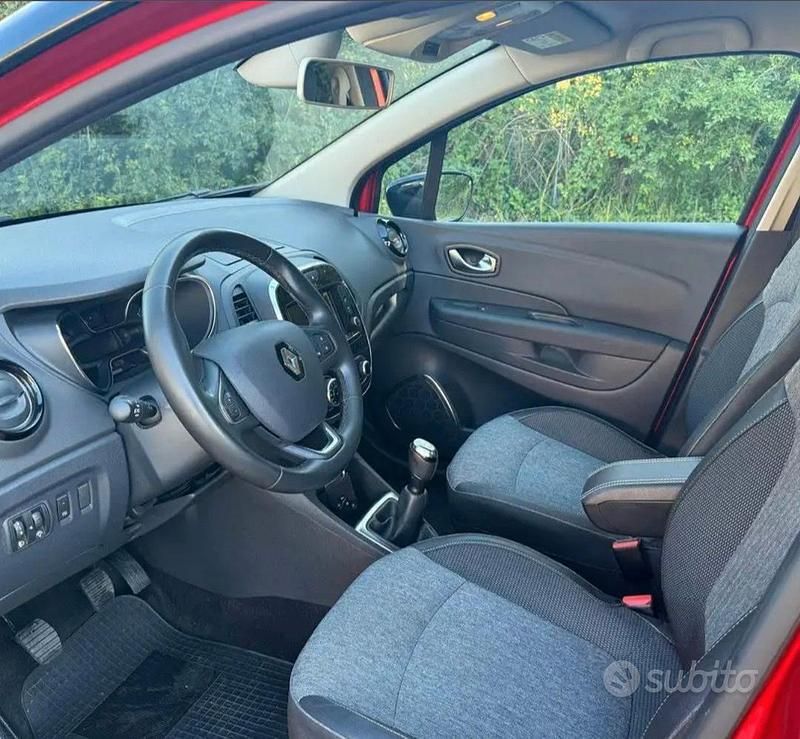 Usata Renault Captur 2019 Rosso SUV