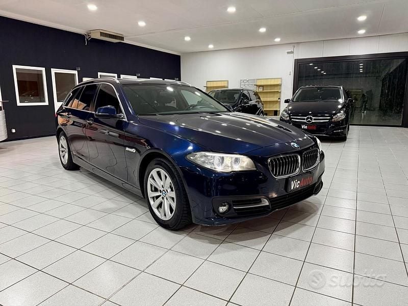 Usata BMW 520 Luxury Line 190 CV (139 kW) 2014 Blu Station wagon