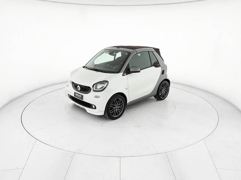 Usata Smart ForTwo Cabrio Brabus 90 CV (66 kW) 2017 Bianco Cabrio