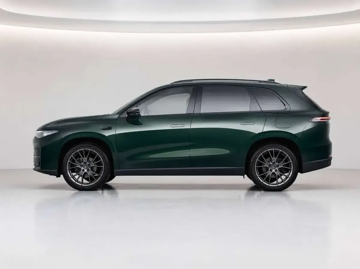 Nuova Leapmotor C10 160 kW (218 CV) 2025 Glazed aurora SUV