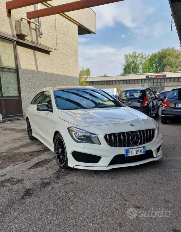 Usata Mercedes CLA220 AMG 2017 Bianco Berlina