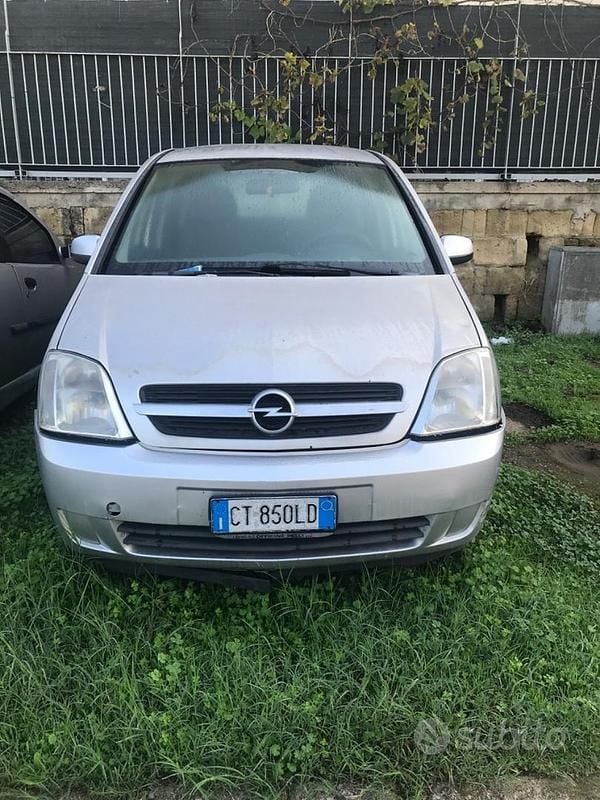 Usata Opel Meriva 75 CV (55 kW) 2005 Grigio Monovolume