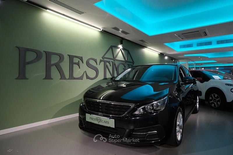 Nero Usata 2019 Peugeot 308 GT-line Station wagon | 9999 € (Buon prezzo) - Immagine 1/4