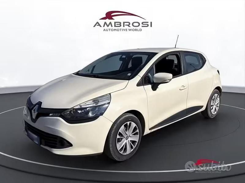 Usata Renault Clio IV Life 75 CV (55 kW) 2016 Marrone Utilitaria