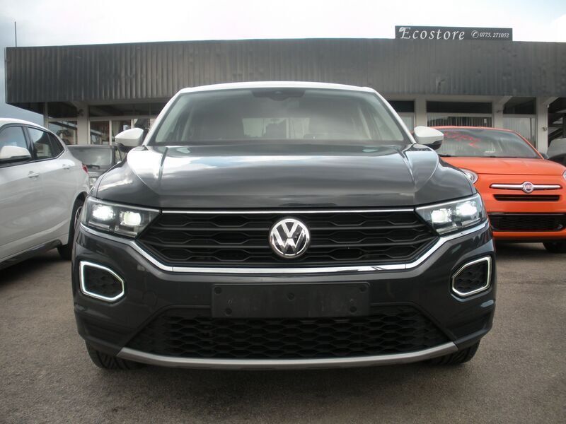 Usata VW T-Roc 116 CV (85 kW) 2019 Gray SUV