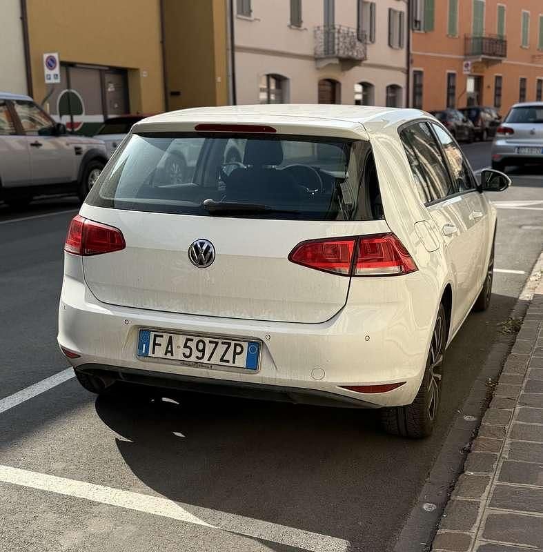 Usata VW Golf VII Comfortline 105 CV (77 kW) 2013 Berlina