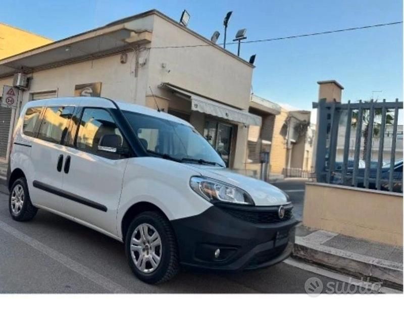 Usata Fiat Doblò 95 CV (69 kW) 2017 Monovolume