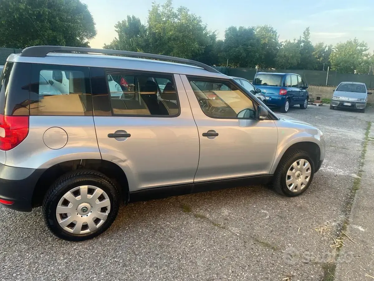 Usata Skoda Yeti 105 CV (77 kW) 2011 SUV