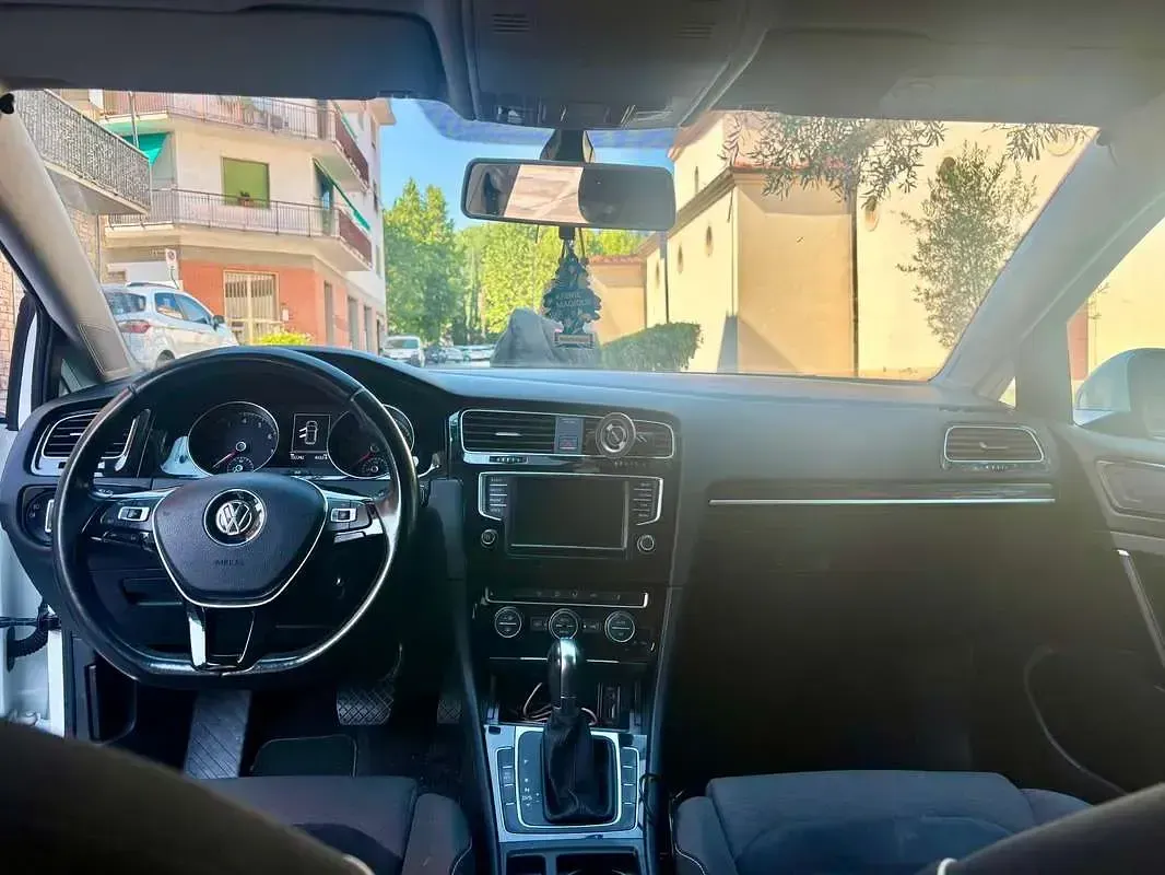 Usata VW Golf VII 116 CV (85 kW) 2016 Bianco Utilitaria