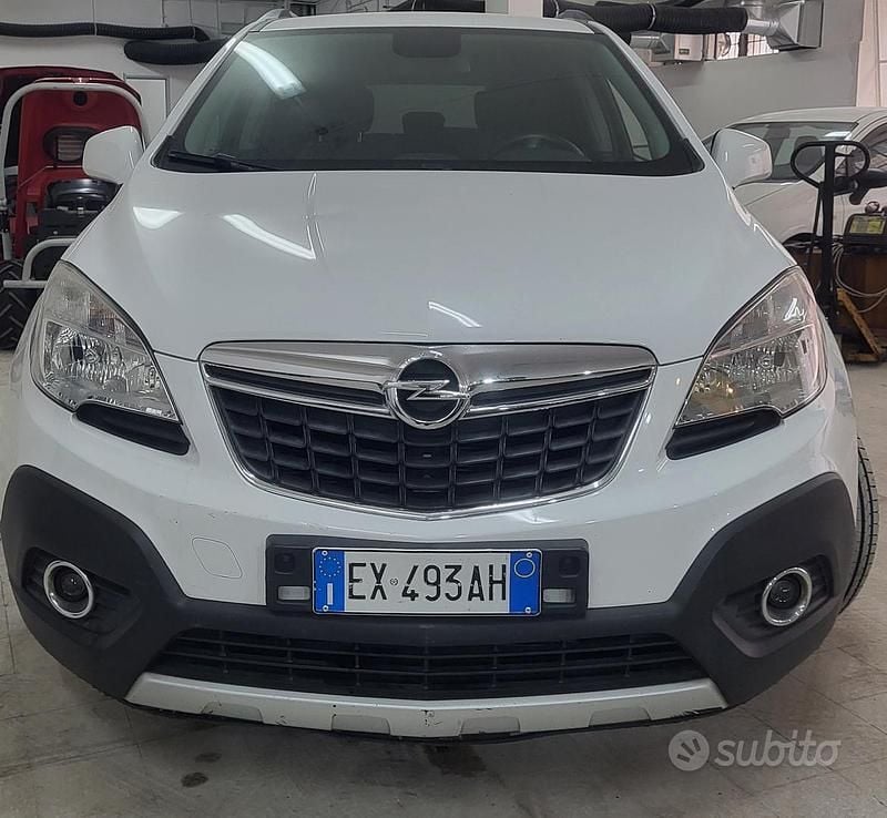 Usata Opel Mokka 140 CV (102 kW) 2014 Bianco SUV