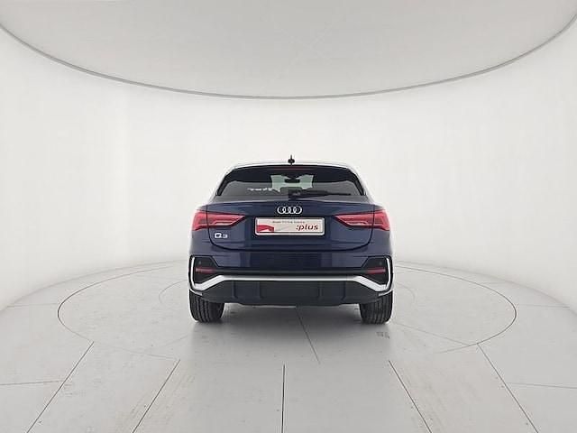 Usata Audi Q3 Sportback S-Line 150 CV (110 kW) 2024 Blu navarra metallizzato SUV